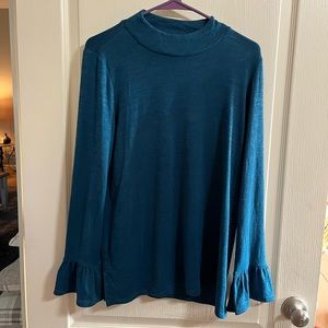 White House Black Market Long sleeve lightweight sweater size large. Deep aqua.